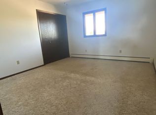 931 Foster Dr APT 4, Dickinson, ND 58601