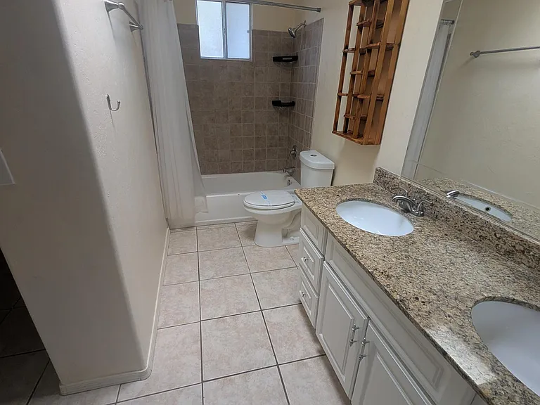 831 E Hedrick Dr #2 — Photo 13