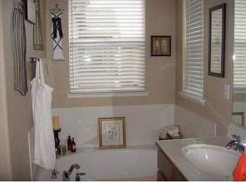 2nd image of 5316 Vesta Cir