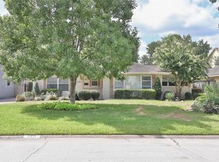 1321 Thornton Rd, Houston, TX 77018