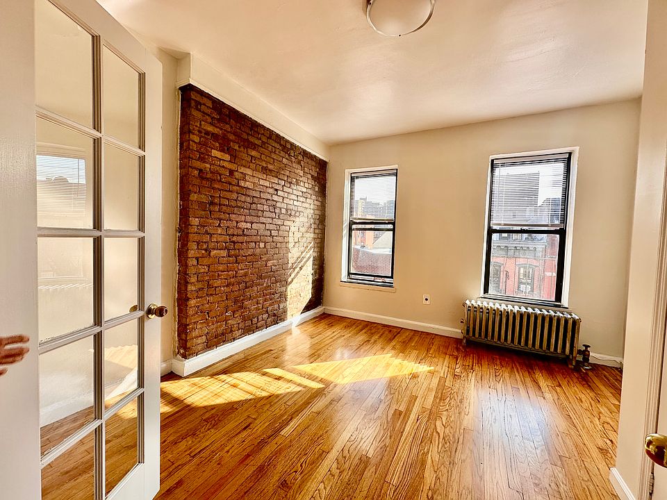 1st image of 99 Saint Marks Pl APT 6E