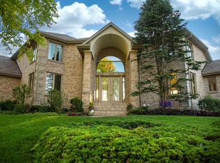 9270 Meadowsweet Dr, Belvidere, IL 61008
