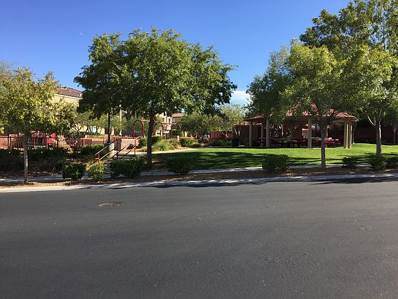 3rd image of 10584 Danielson Ave