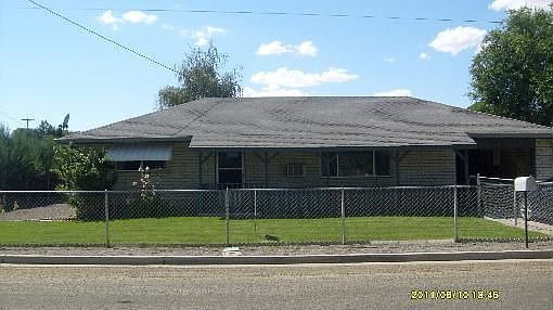 2nd image of 207 N Rine St