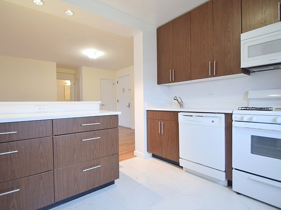 The Capri - Kitchen - GCC-07F