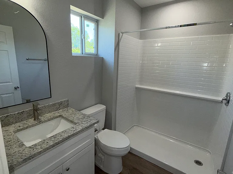 334 W Hermosa Dr — Photo 7