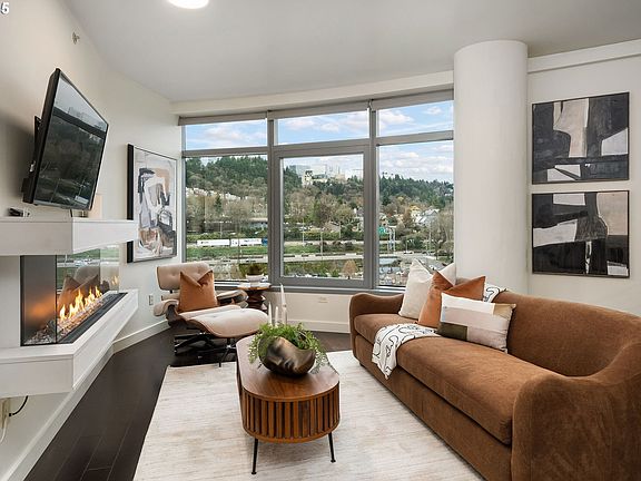 4th image of 3601 SE River Pkwy #800
