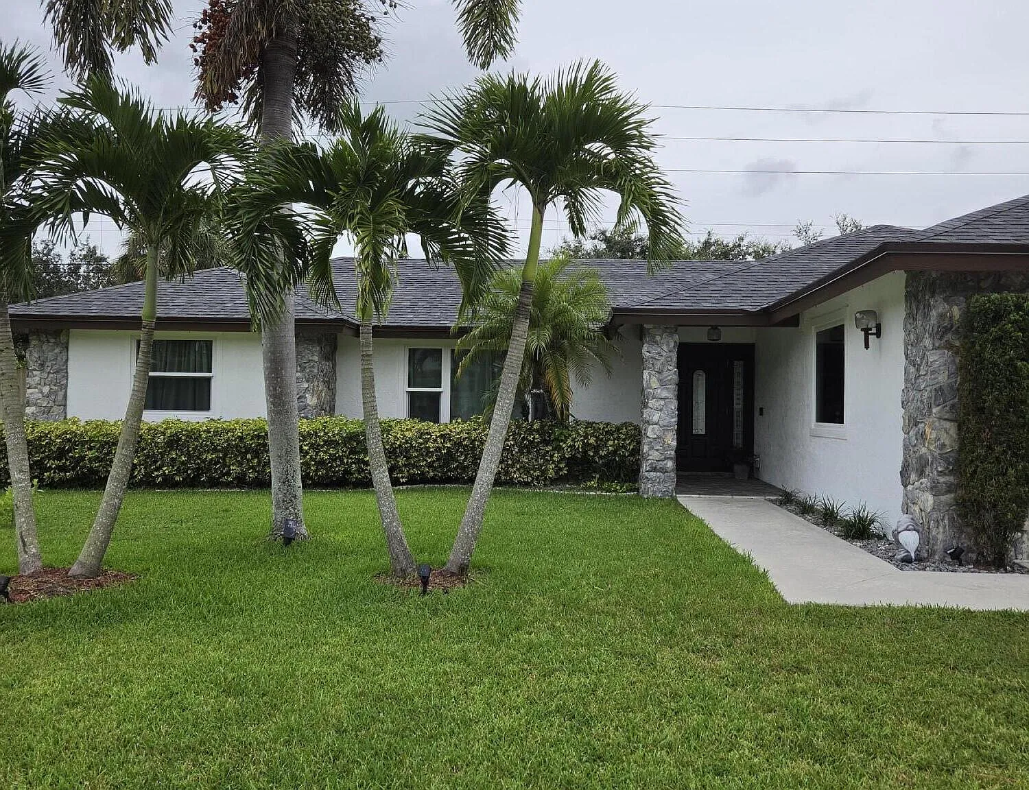 3 bed, 2.0 bath, 1573 sqft, $4,500 — Photo 1