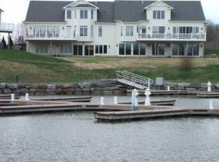 100 Harbor Shore Dr, Bridgeport, NY 13037