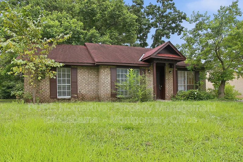 3 bed, 2.0 bath, 1161 sqft, $925 — Photo 3