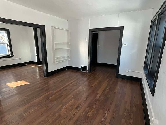 2nd image of 21 Pleasant St