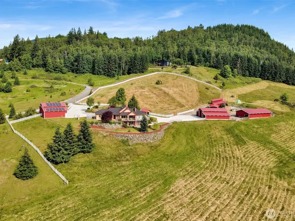 18077 Fox Hollow Lane, Bow, WA 98232