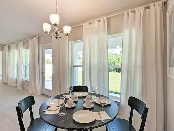 5th image of 15329 Aldama Cir