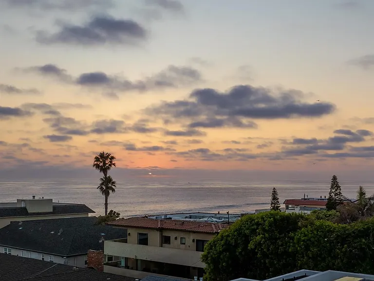 246 Playa Del Norte St — Photo 27