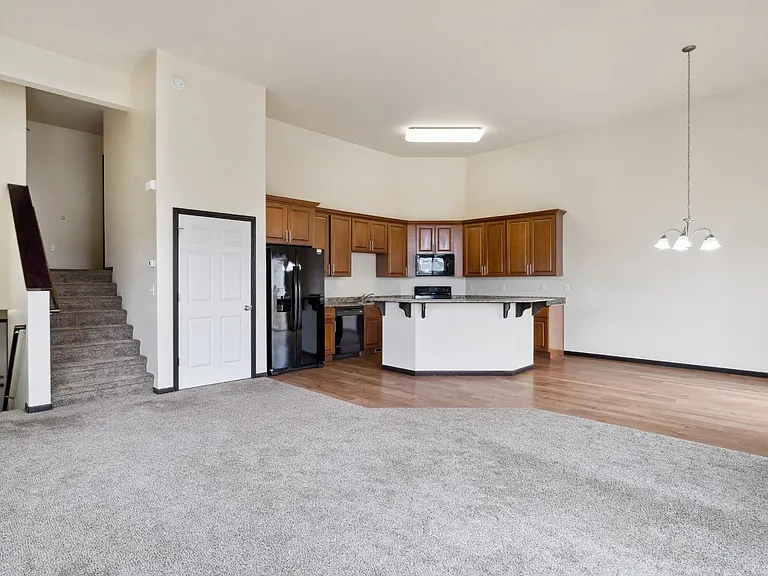 Town Square Townhomes — Photo 44