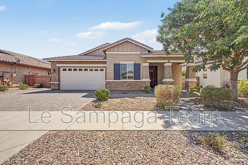 20289 E Raven Dr