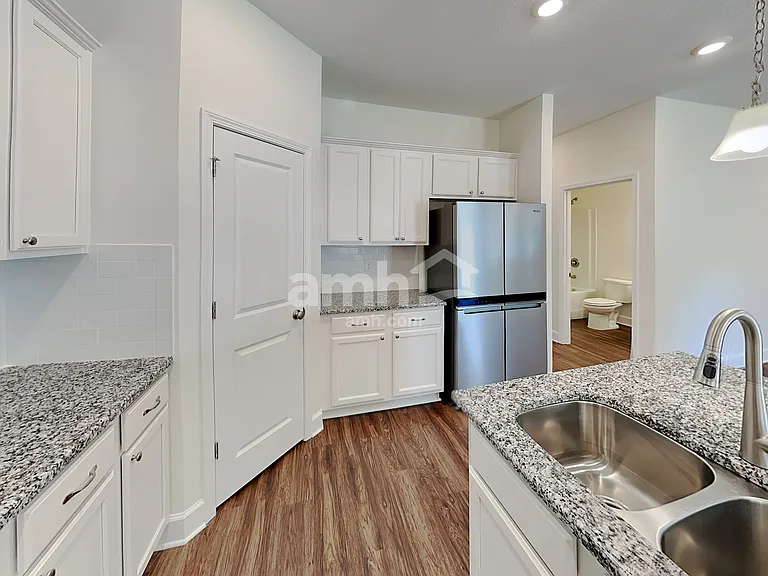 16520 Cheyanne Ct — Photo 3