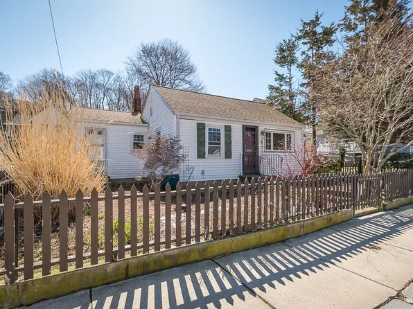 3 Davis Street Ext, Gloucester, MA 01930