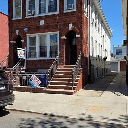 5th image of 1753 W 1st St