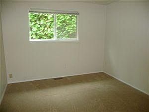 5th image of 4029 191st St SW