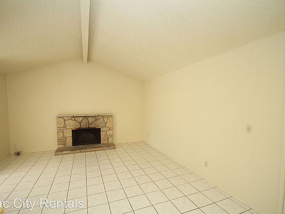 3rd image of 7320 Luther Dr