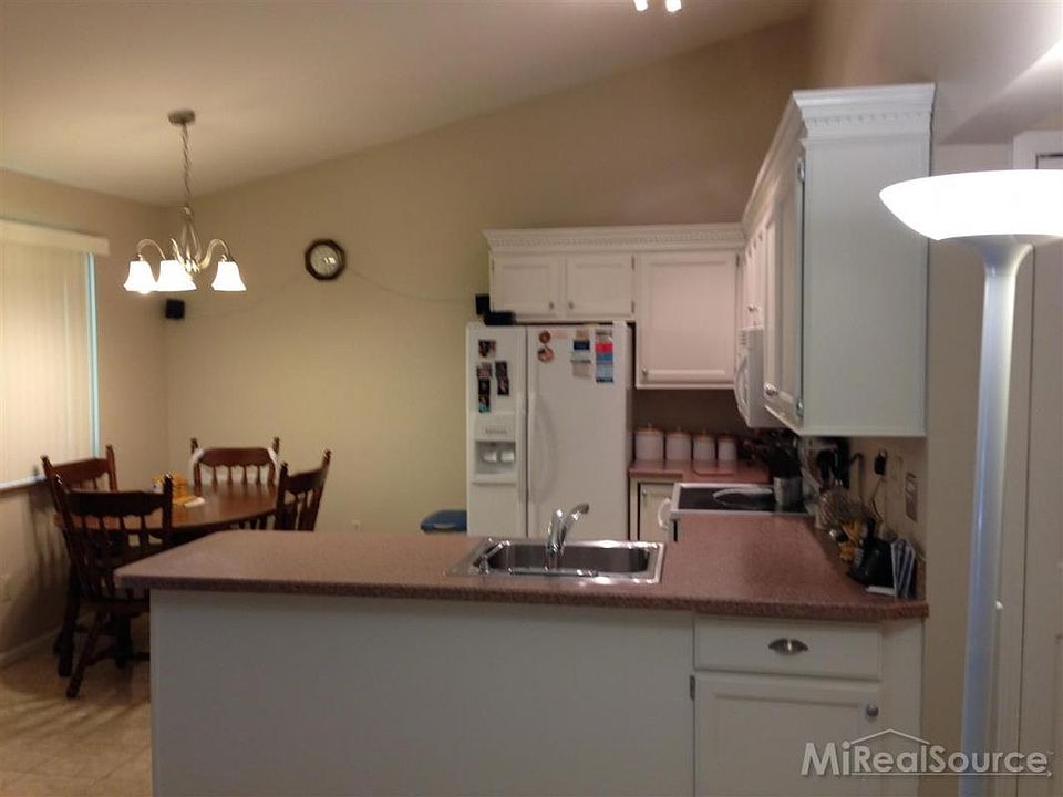 2nd image of 38616 Harrison Creek Ct