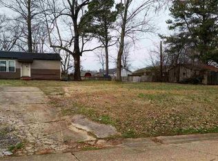 304 S 11th St, Murray, KY 42071