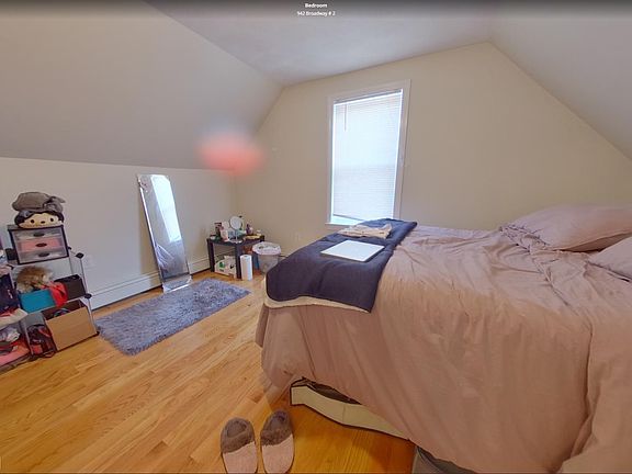 4th image of 942 Broadway #3