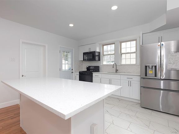 2nd image of 76 Wickes Avenue