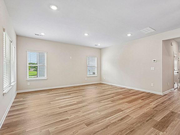 The Chandler floorplan with the Charm Burlap interior package.