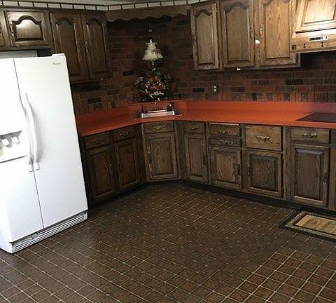 4th image of 625 61st St APT A