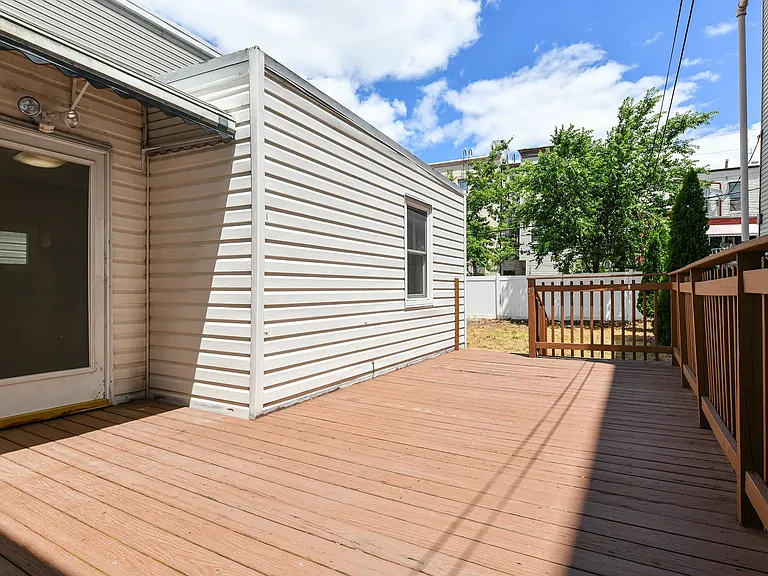 26 Charles St #1 — Photo 25