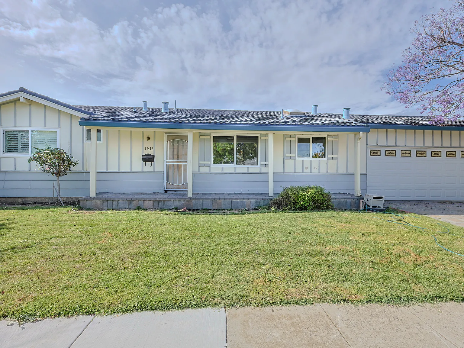 3 bed, 1709 sqft, $3,500 — Photo 1