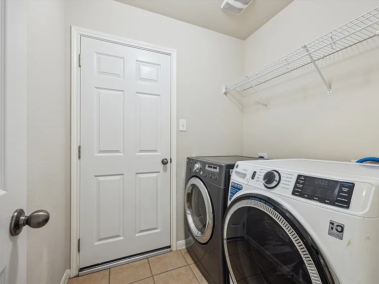 3813 Bandice Ln — Photo 13