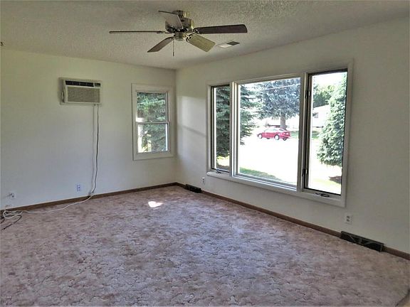 3rd image of 3821 5th Ave N