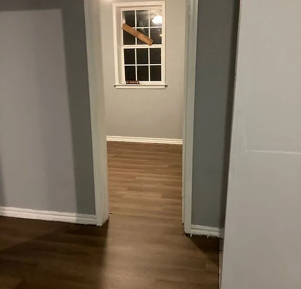 951 Woods St — Photo 5