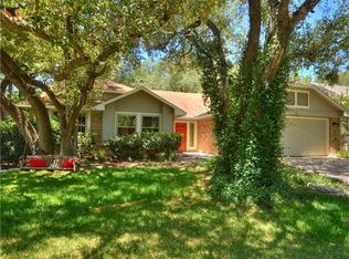 1906 Oakview Dr, Round Rock, TX 78681