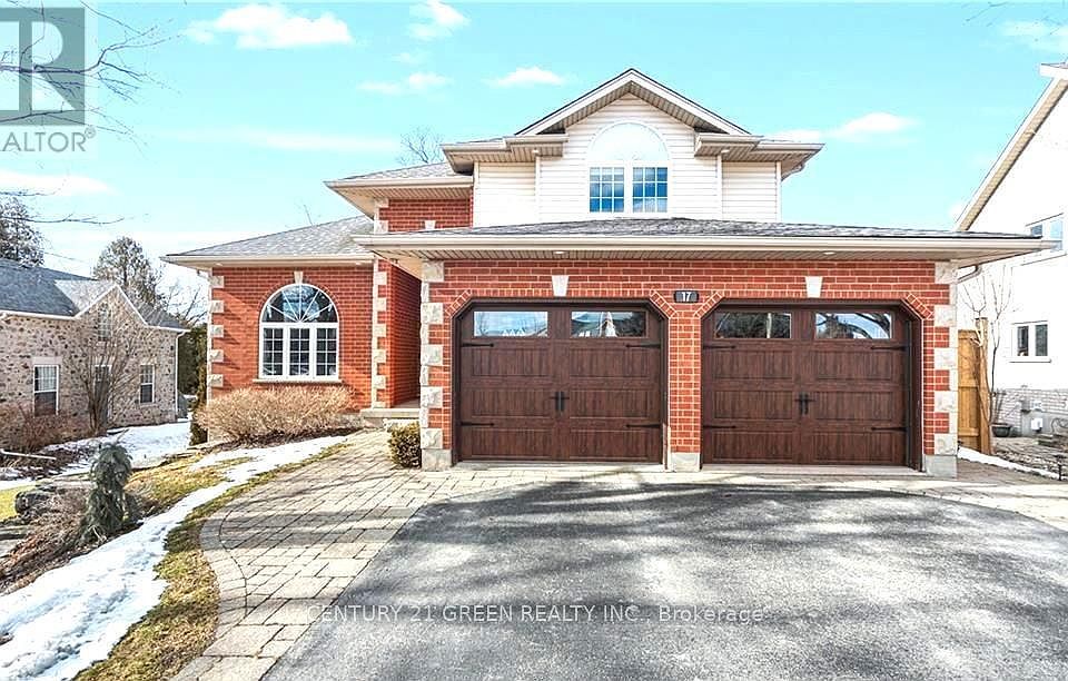1st image of 17 Jean Anderson Cres