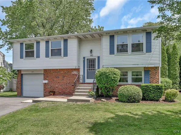 140 Harding Rd, Williamsville, NY 14221