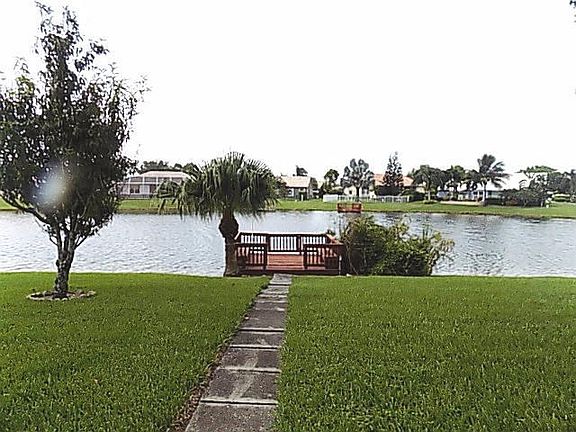 Egret Isle dock & Lake