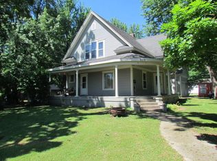 507 S Clay St, Marshfield, MO 65706