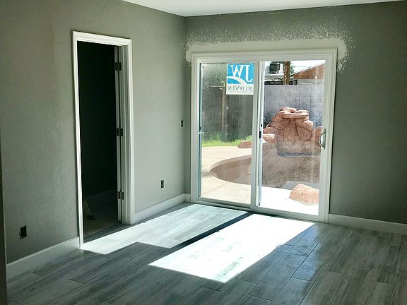 5th image of 1209 E Minnezona Ave