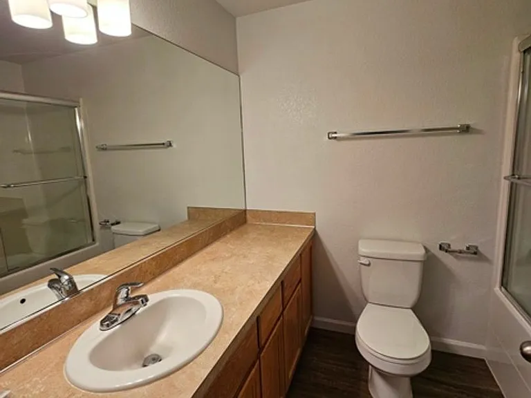885 Creek Ct NW — Photo 17