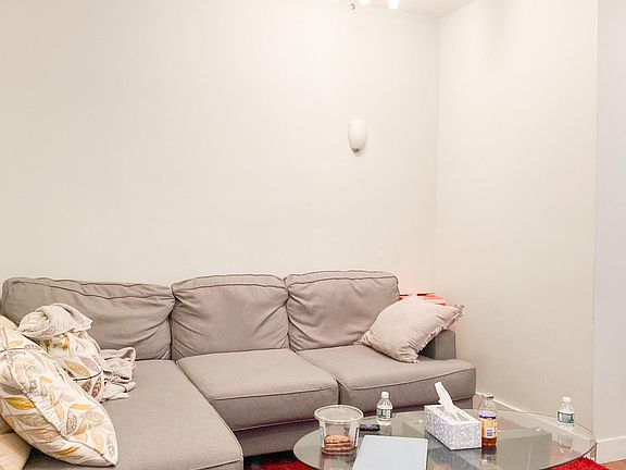 4th image of 1109 Boylston St APT 15A