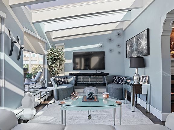 3rd image of 1375 W 10th Ave Penthouse 6