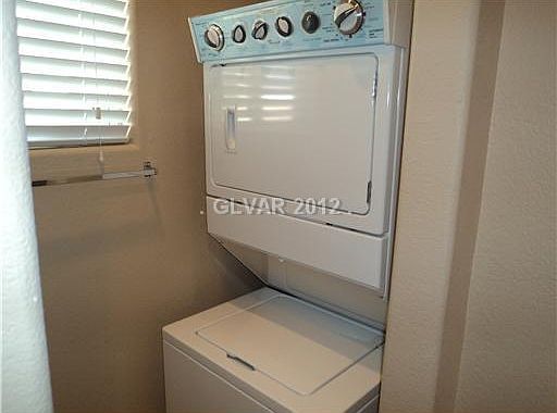 3rd image of 5032 Ferrell St #101