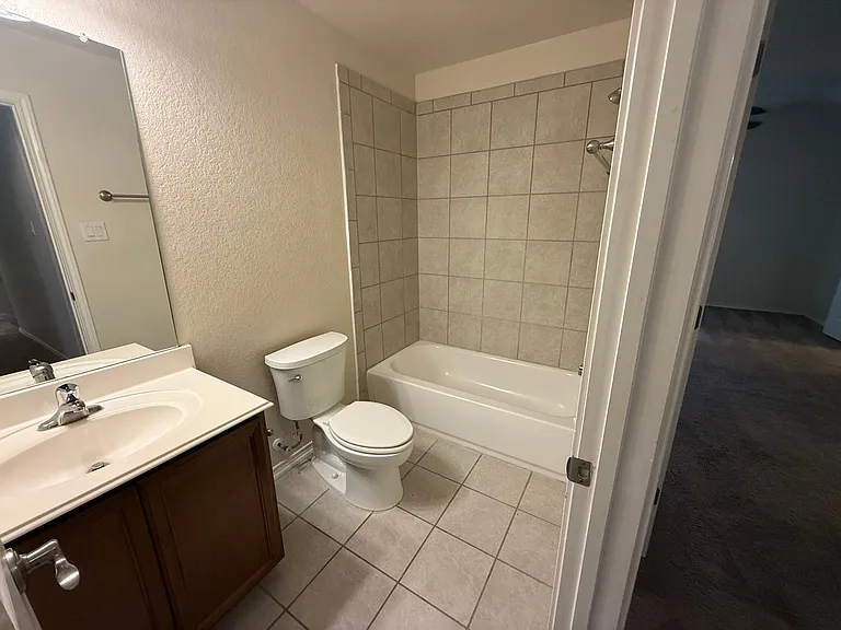 1427 Denver Blvd — Photo 19