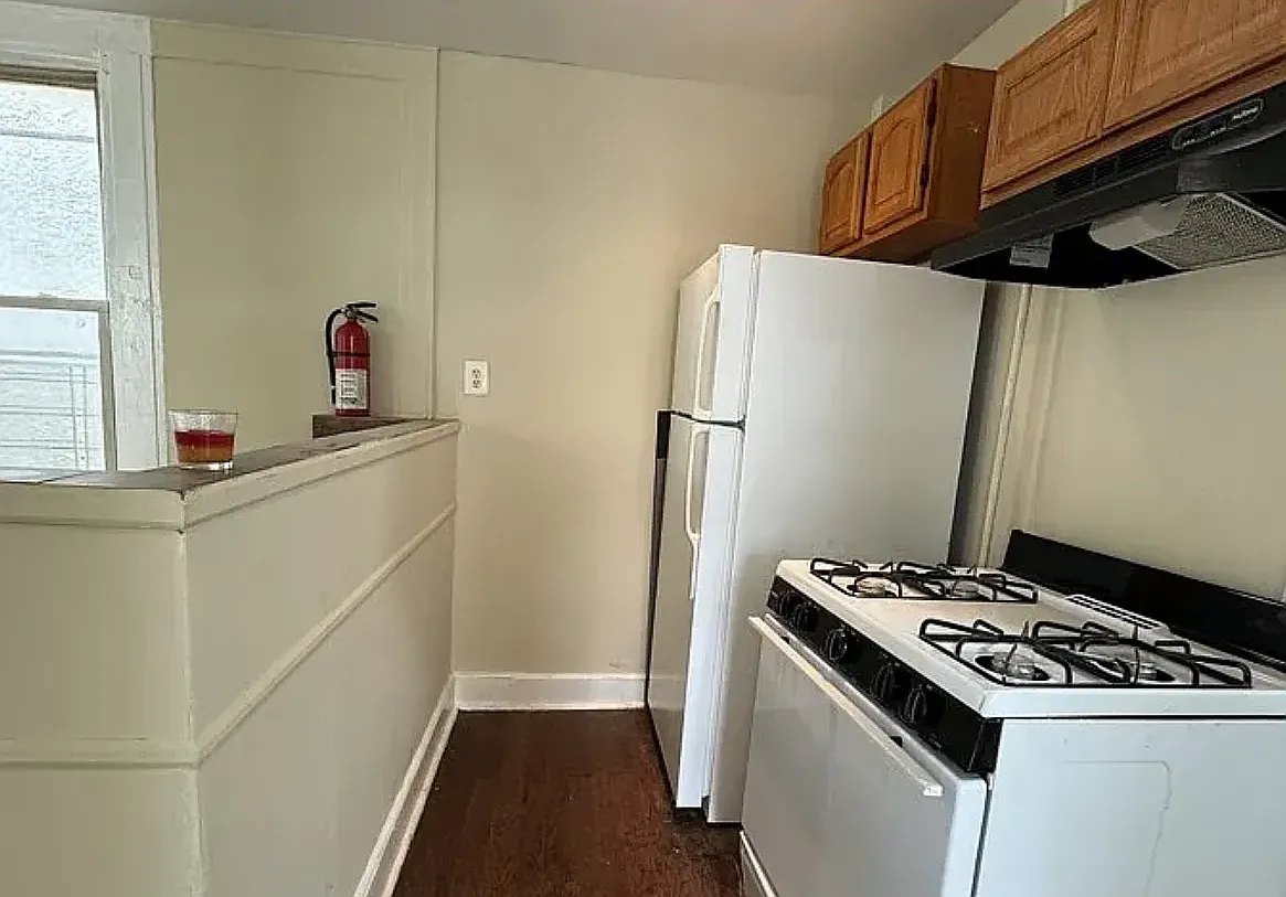 1 bed, 600 sqft, $1,999 — Photo 3