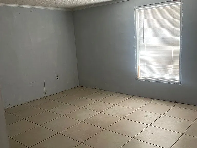 3222 Yucca Loop — Photo 9