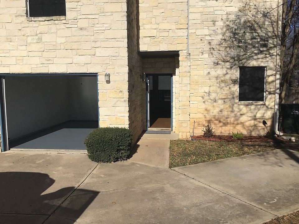 1st image of 2913 Whisper Oaks Ln #B